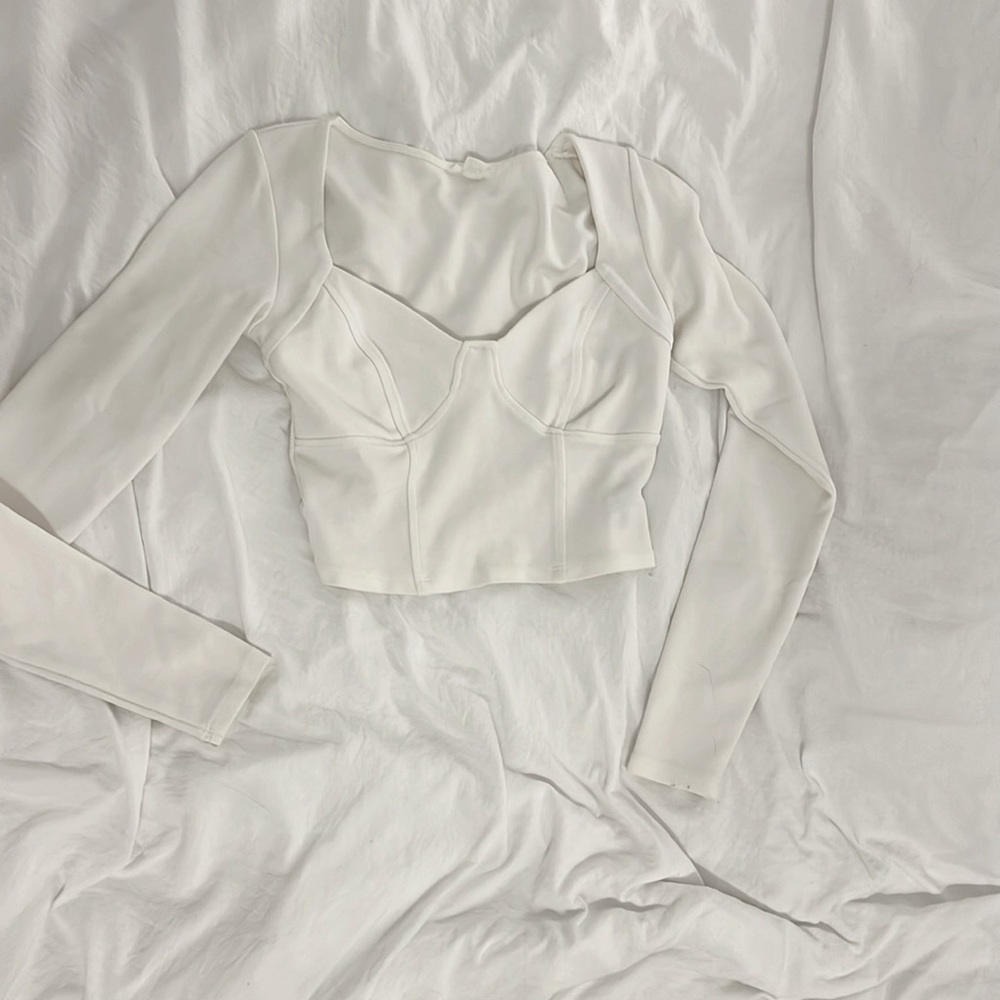 White corset style long sleeve crop top